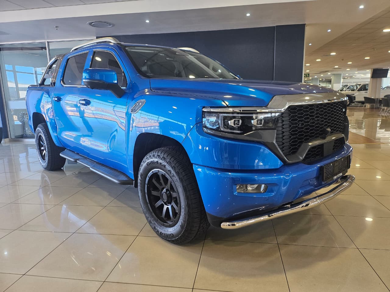 Foton Tunland V9 2.0D VLX Double Cab 4x2 Auto Side View