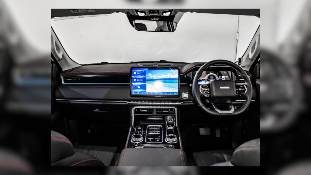 Foton V7 interior View